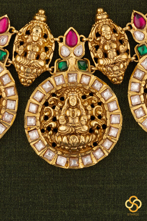 Lakshmi Bottu-mala set in Kundan, uncut white