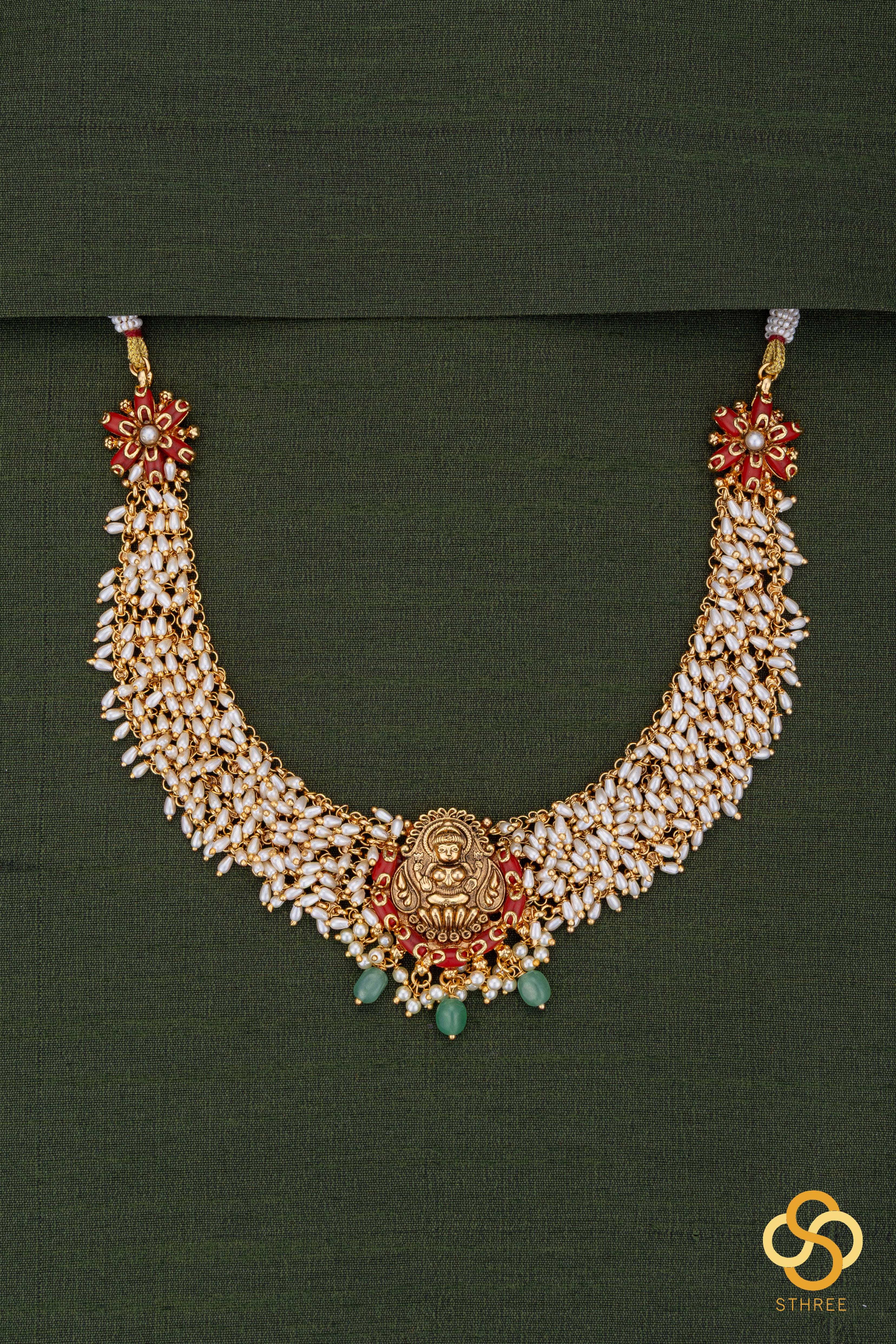 Lakshmi pendant with pearls