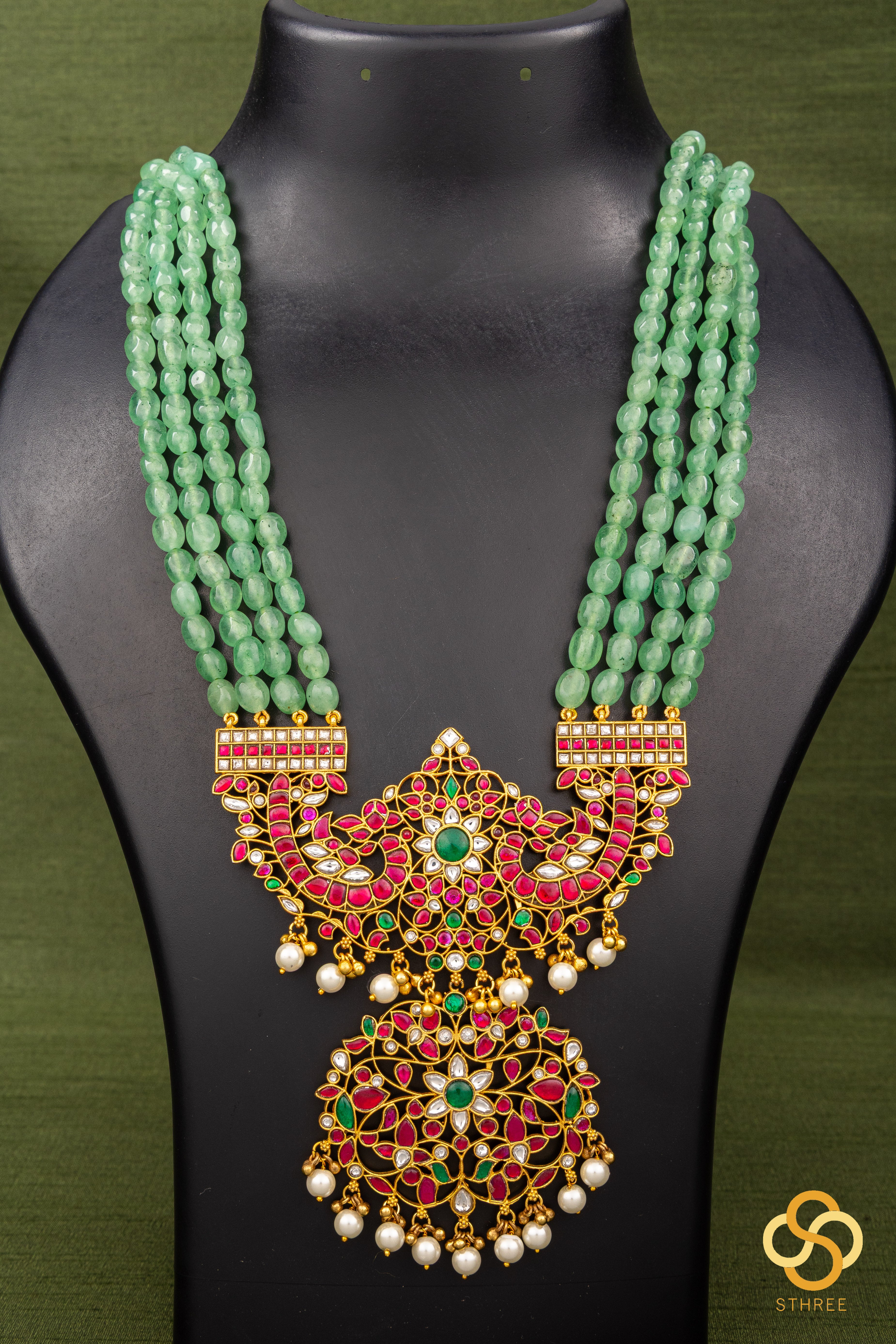 Makarakanthi Pendant in Four Lines Light Green Beads