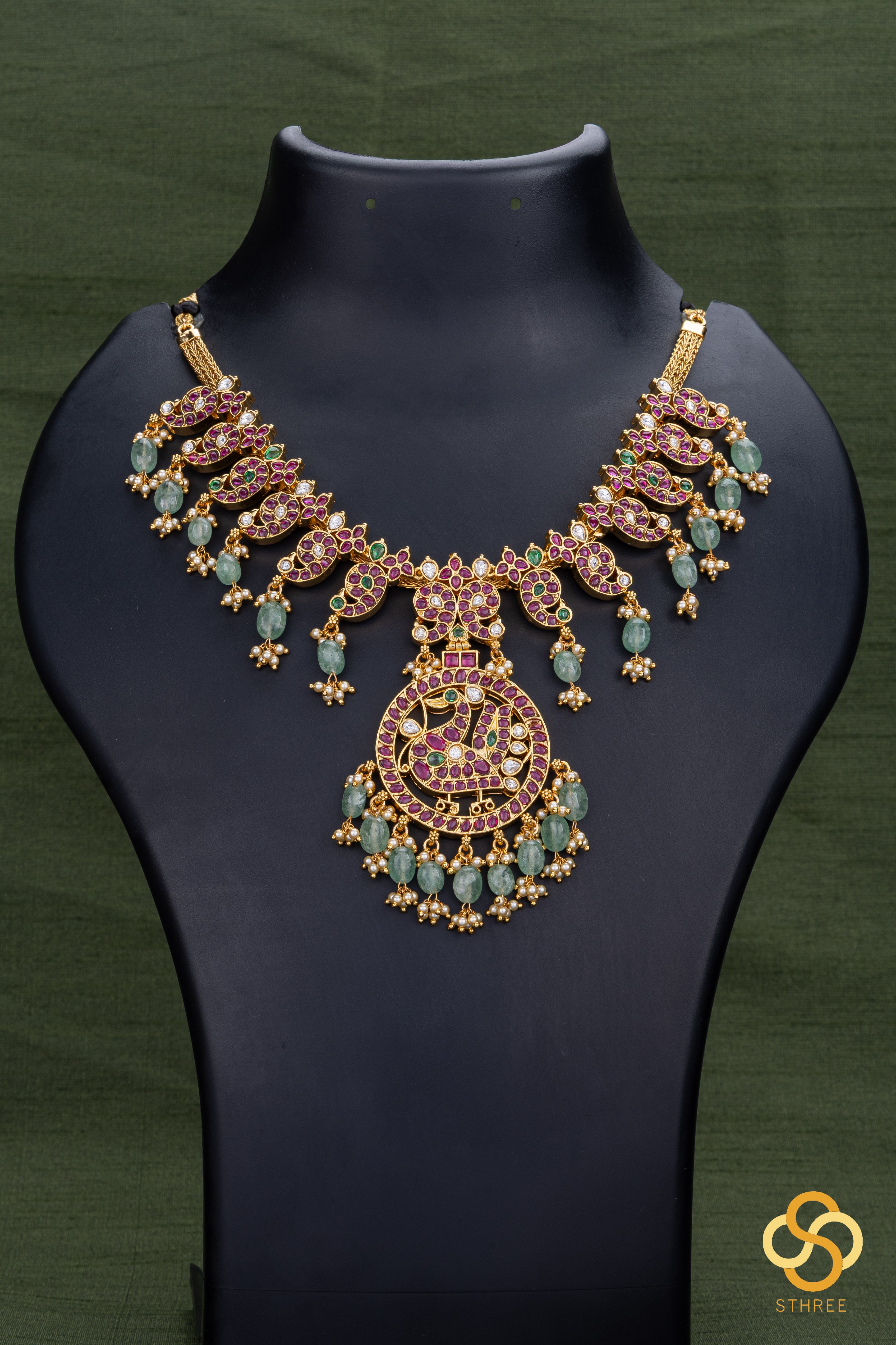 Jadau kundan with Mayil pendent Necklace  - Ruby red with green beads
