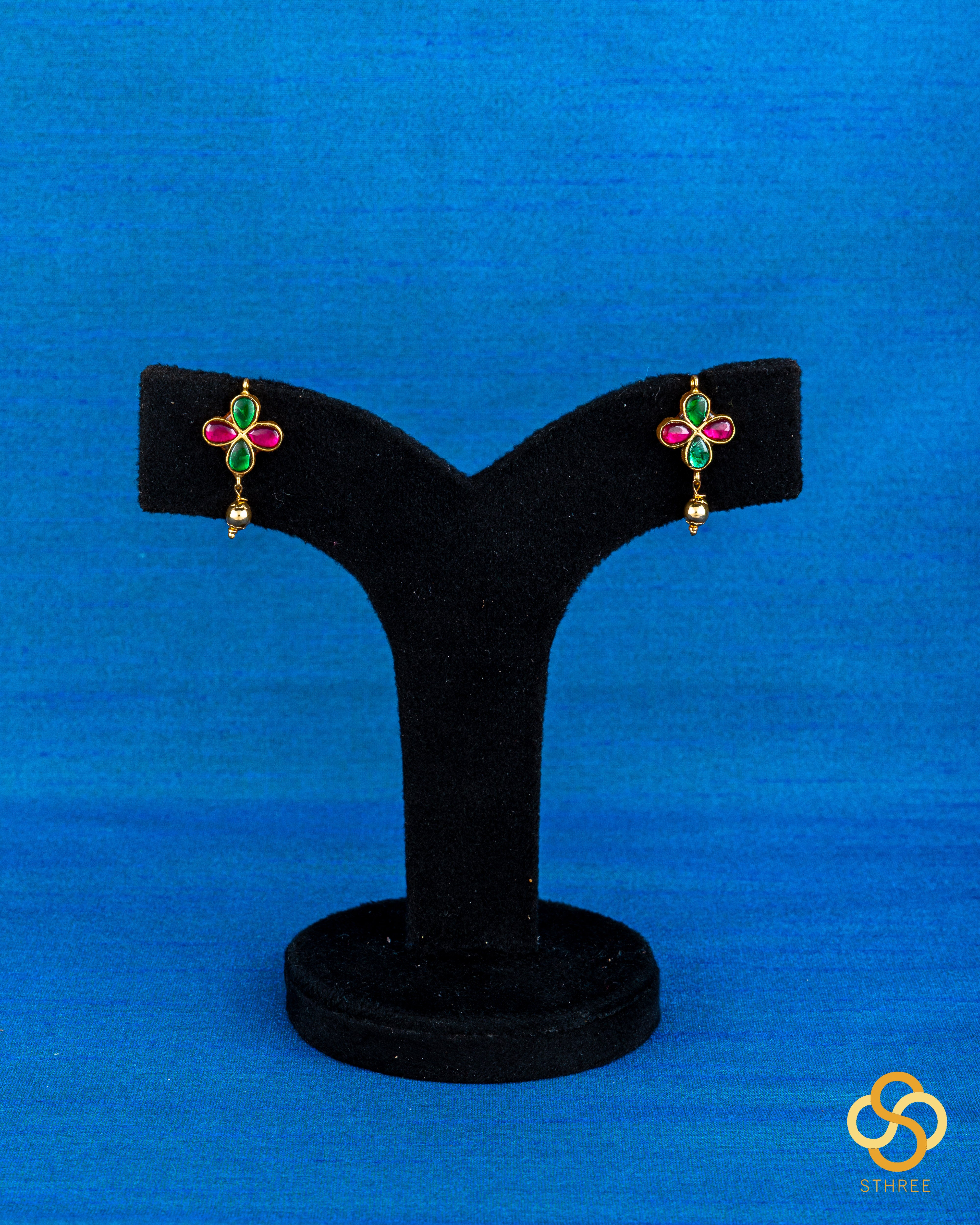 Chandbali Hasli Set - Red and Green Centerpiece
