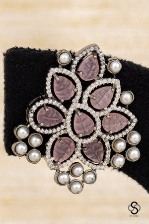 Lilac with pearls