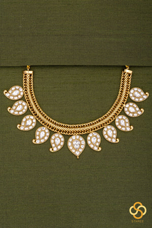 Manga malai set in a spiral chain - All white set