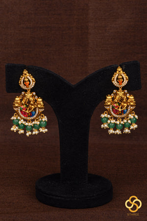 Srinivasa kalyanam pendant with Nakas work
