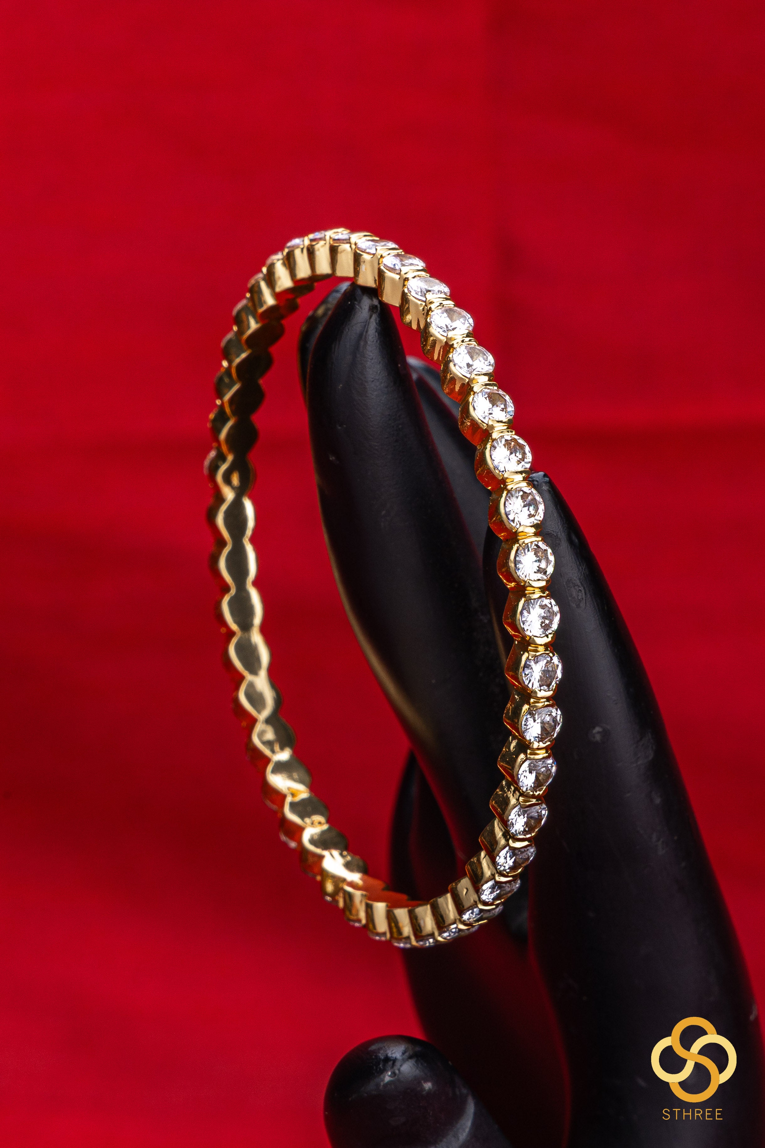 Diamond pattern bangle - Set of 4