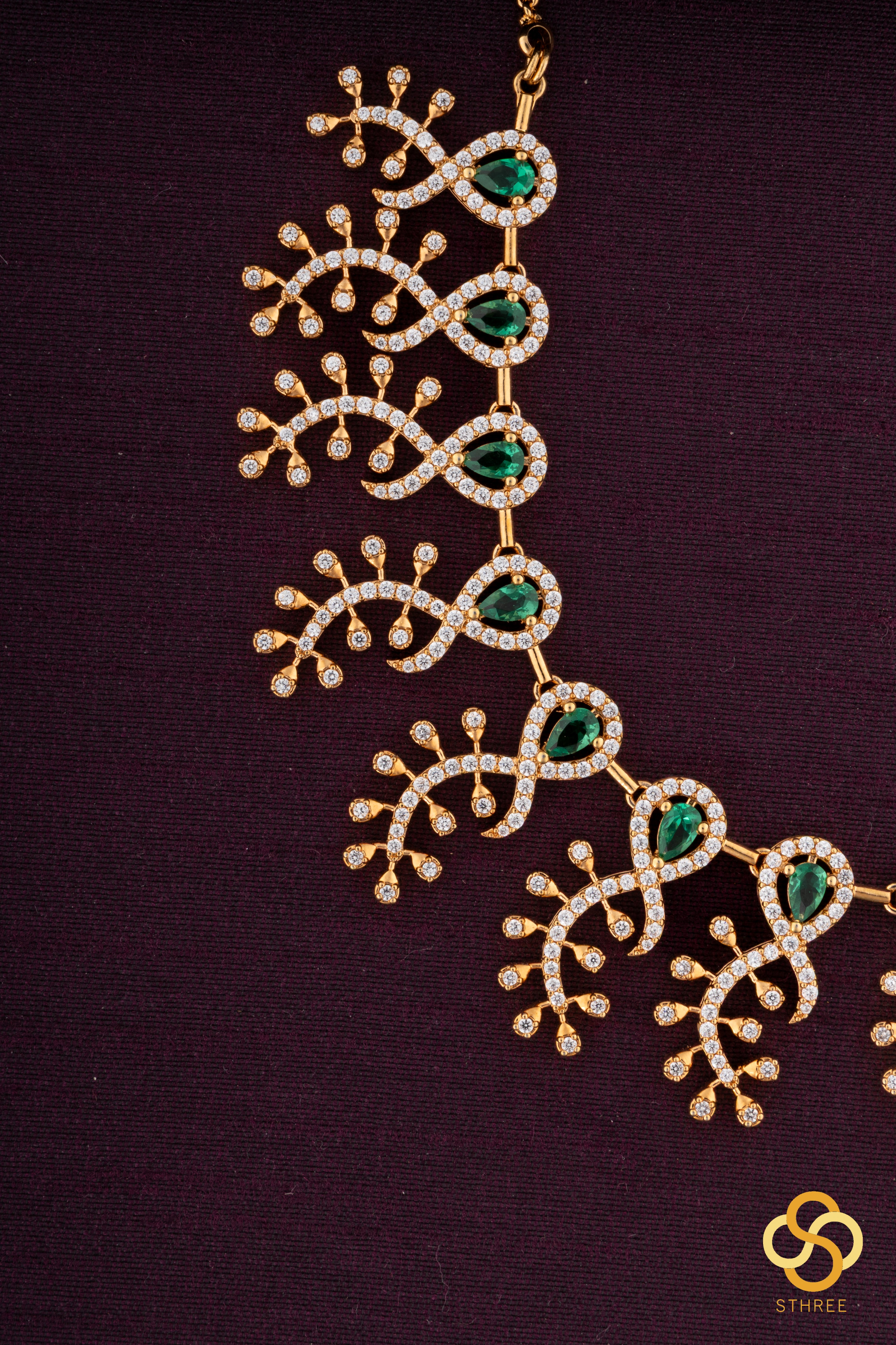 Diamond Pattern Necklace with Emerald Green Pendants