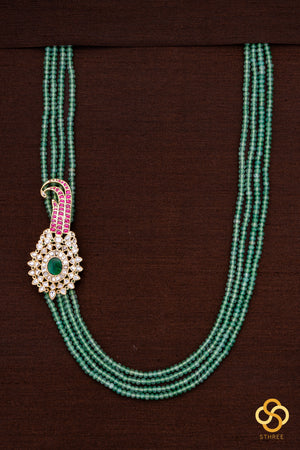 Light green (4 liner) with white mogappu
