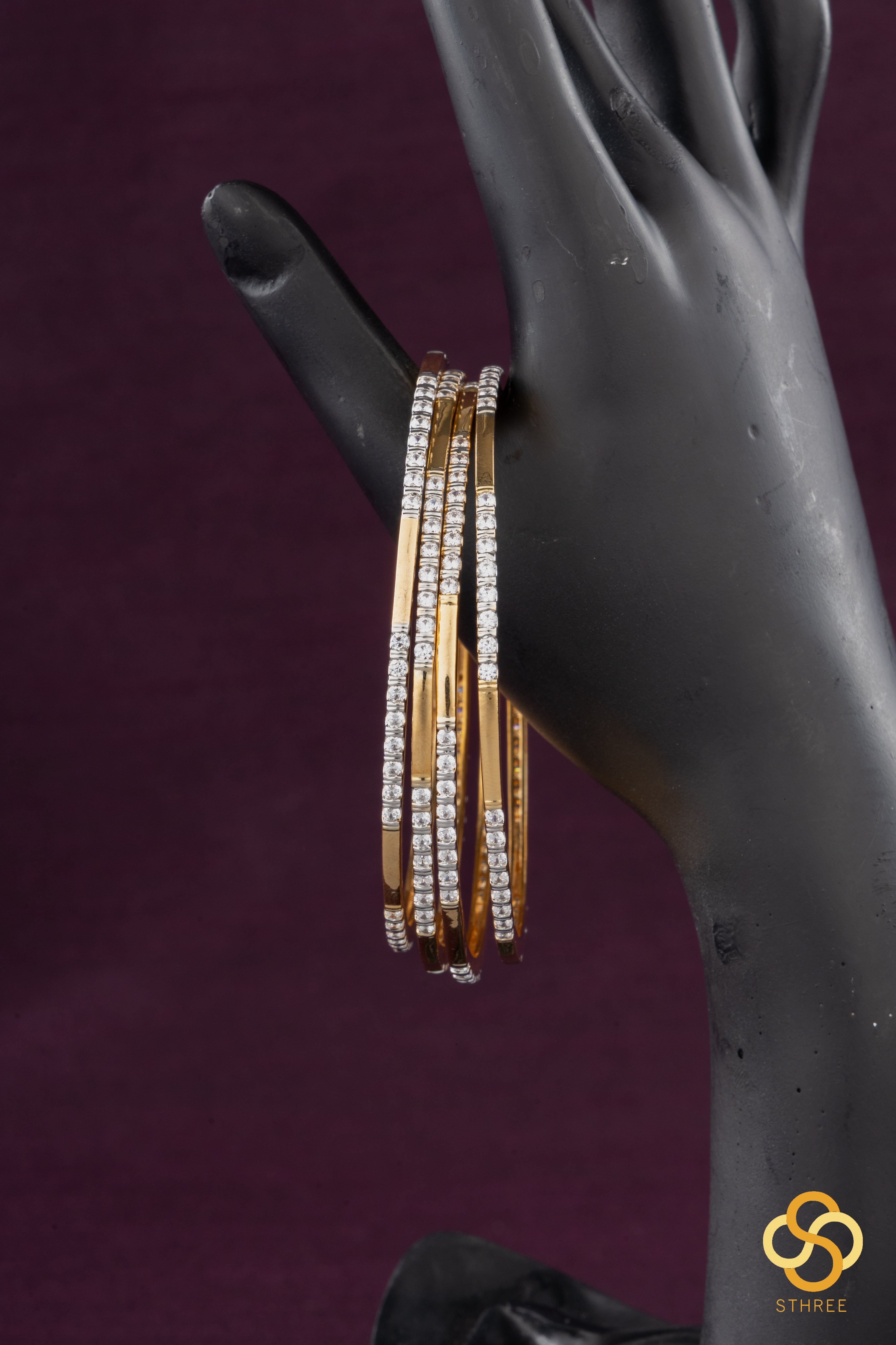Set of 4 - Diamond bangles