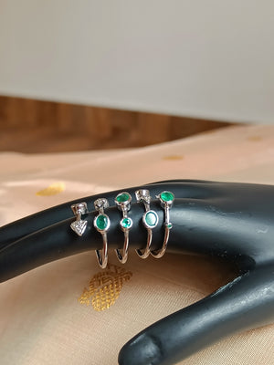 Spring ring - five lines, pure silver and emeralds