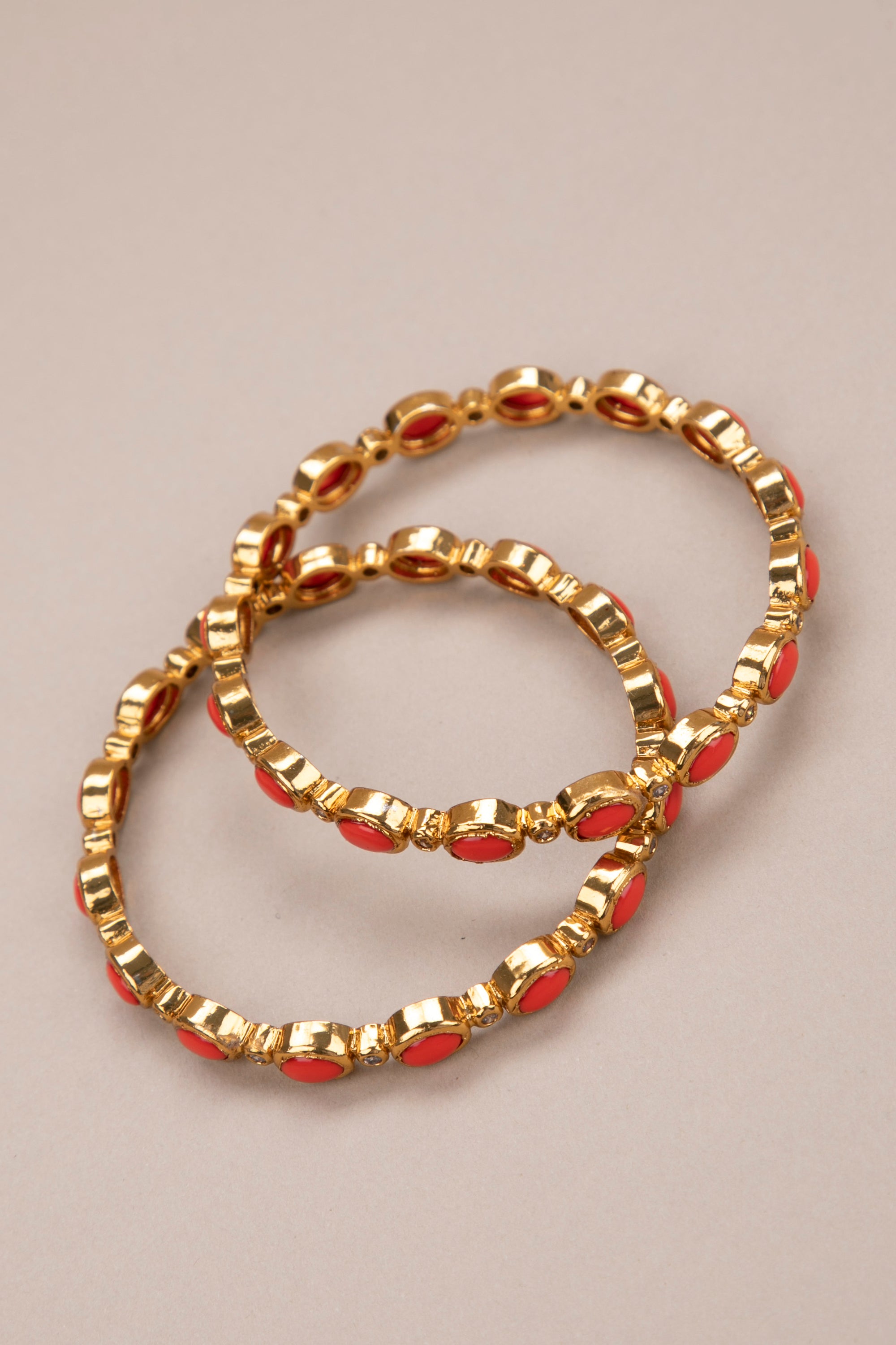 Coral and white zircon - Diamond pattern bangle