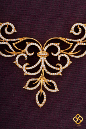 Diamond pattern floral neckpiece set