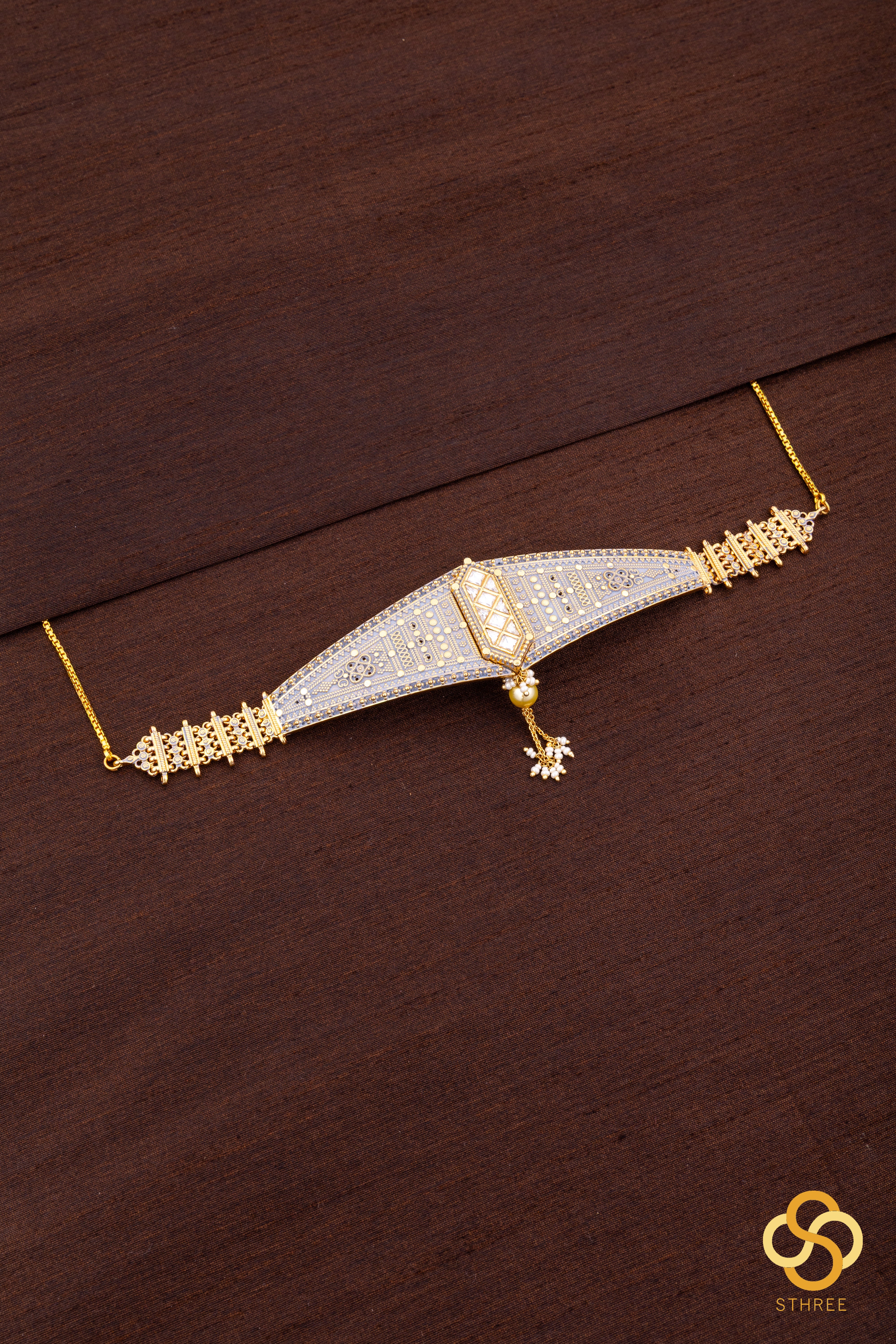 Rajwadi V pattern choker - Silver and gold two tone finish