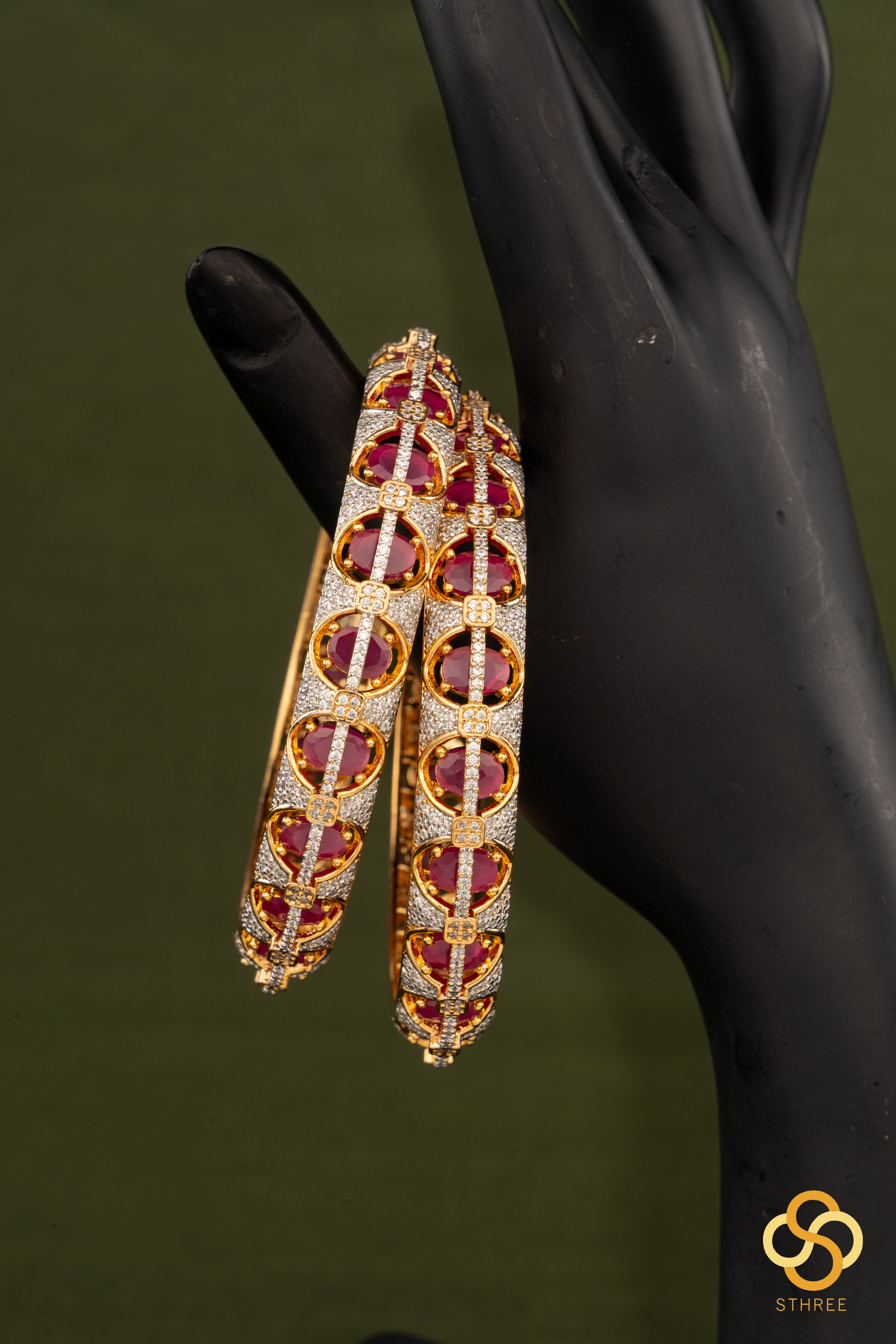 Ruby pink and white zircons - Diamond pattern Bangle