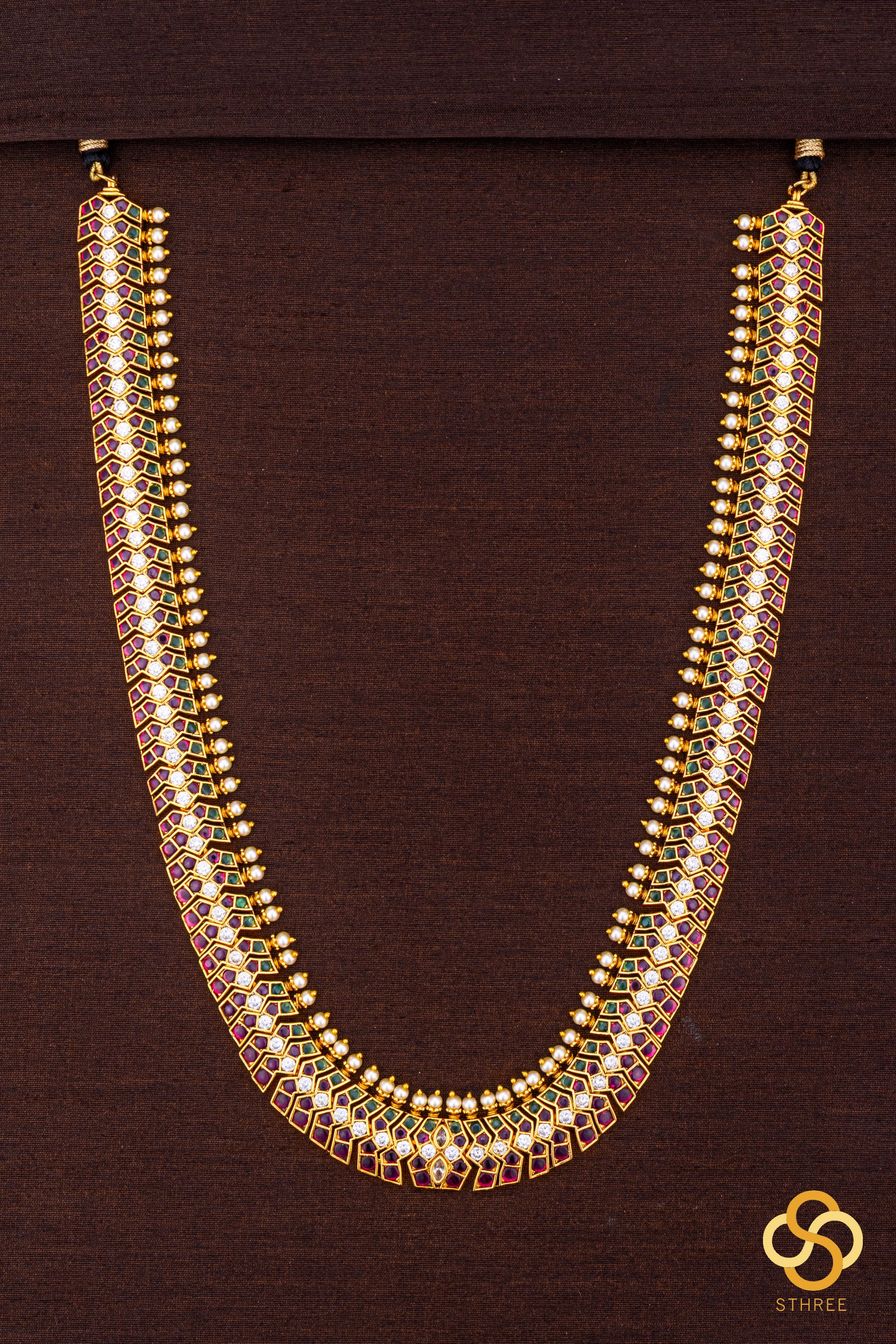 Kemp and pearls necklace set