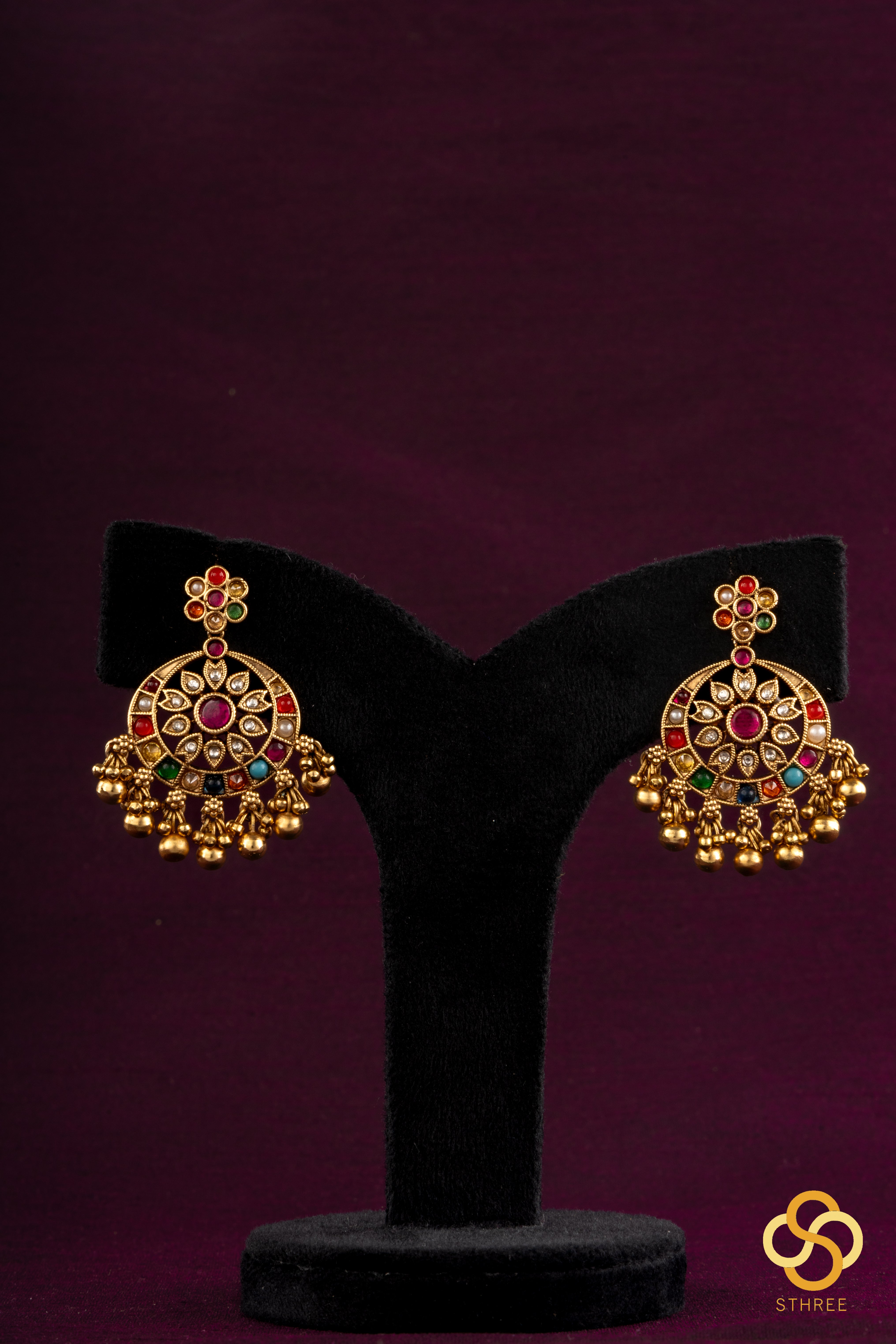 Navarathna addigai - Pavizhamalli pattern