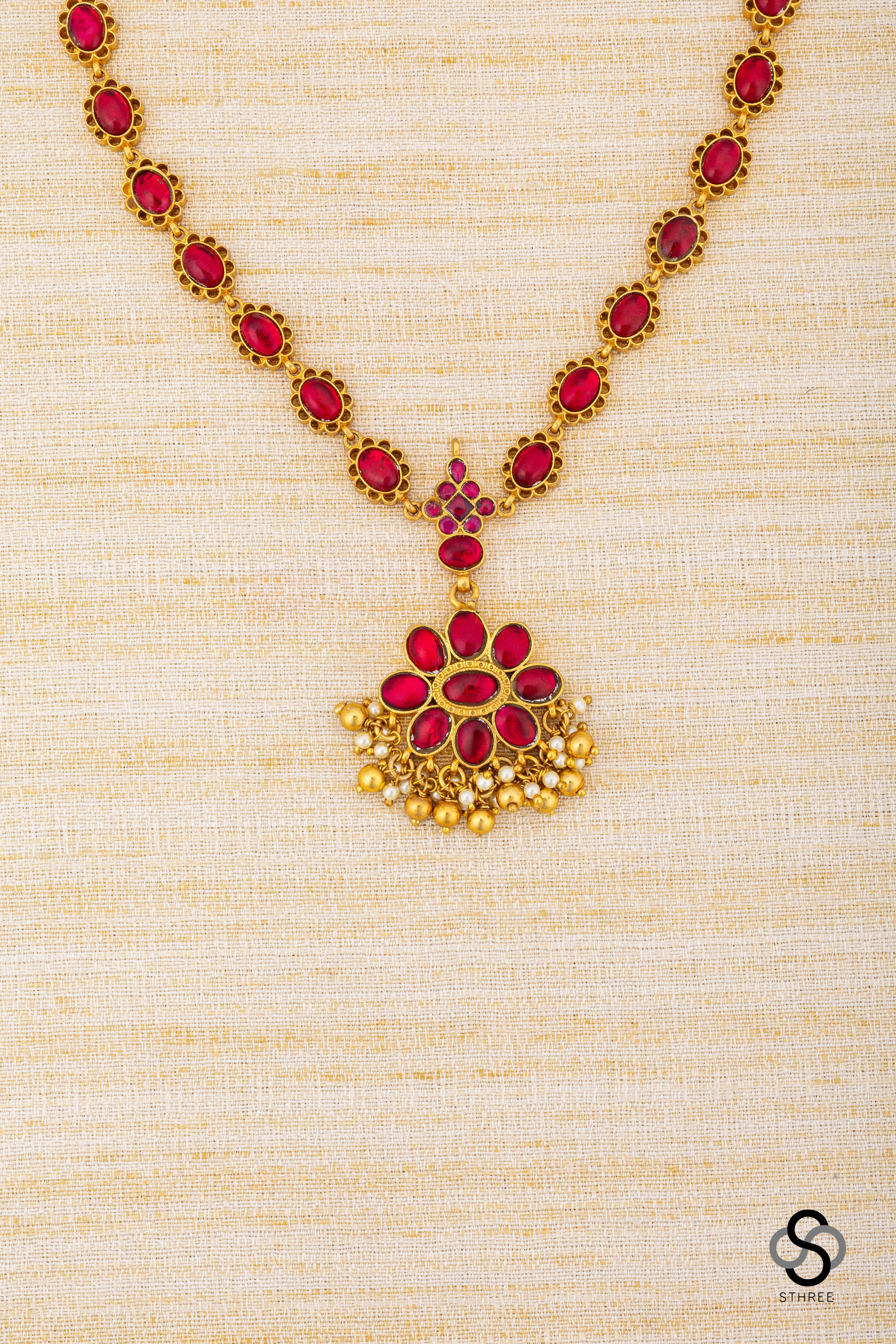 Ambujam - Palakkadu Necklace with Gold Balls and Pearls Hanging