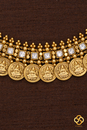 Lakshmi Kasumalai Set with White Square Stones