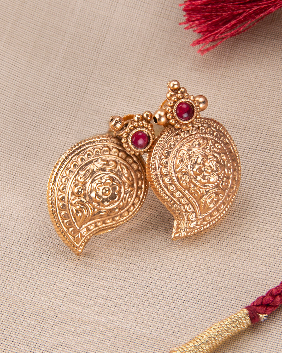 Manga Malai - Navarathna Stones