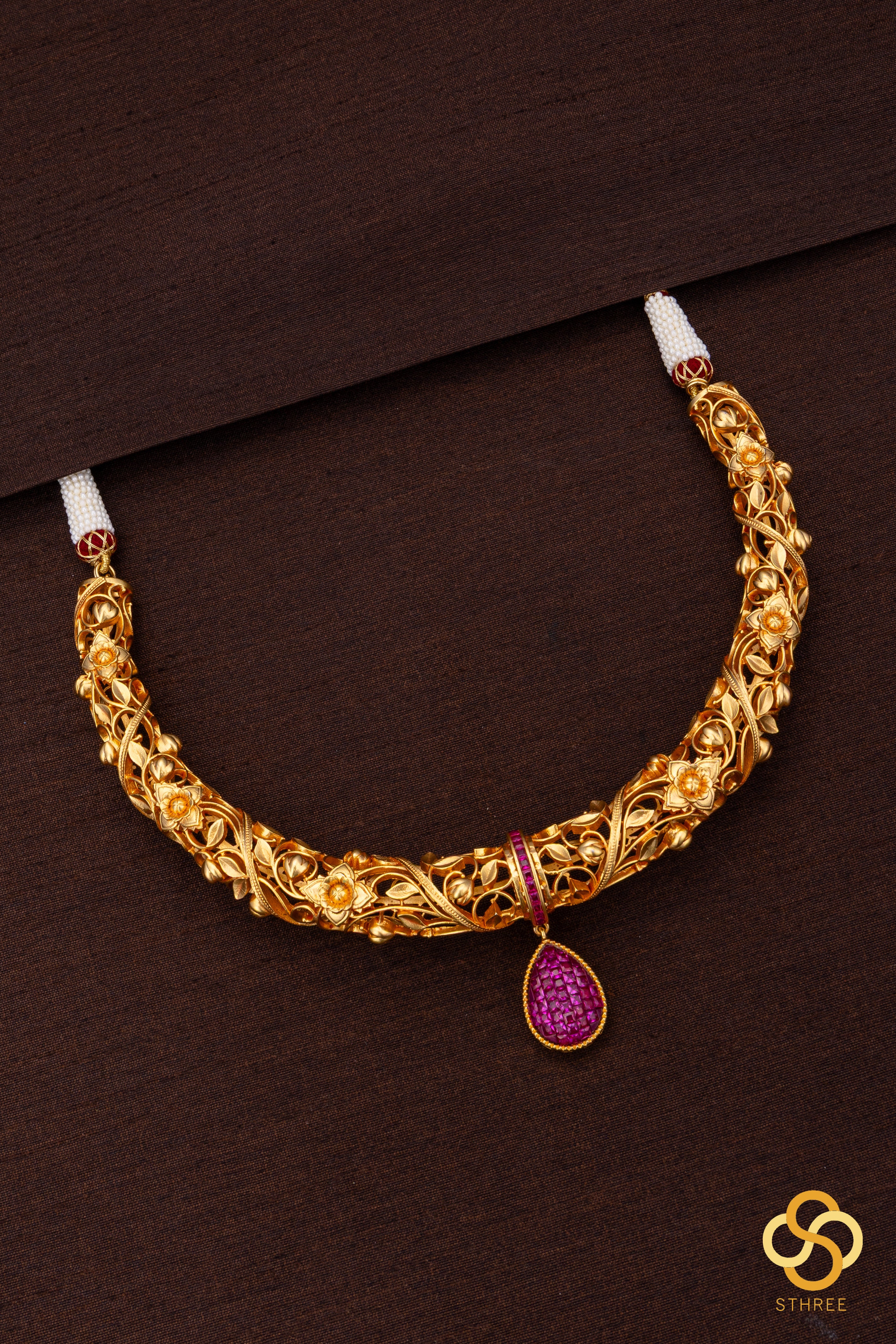 Hasli set - Ruby centerpiece