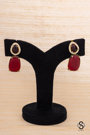 Maroon colour stone neckace