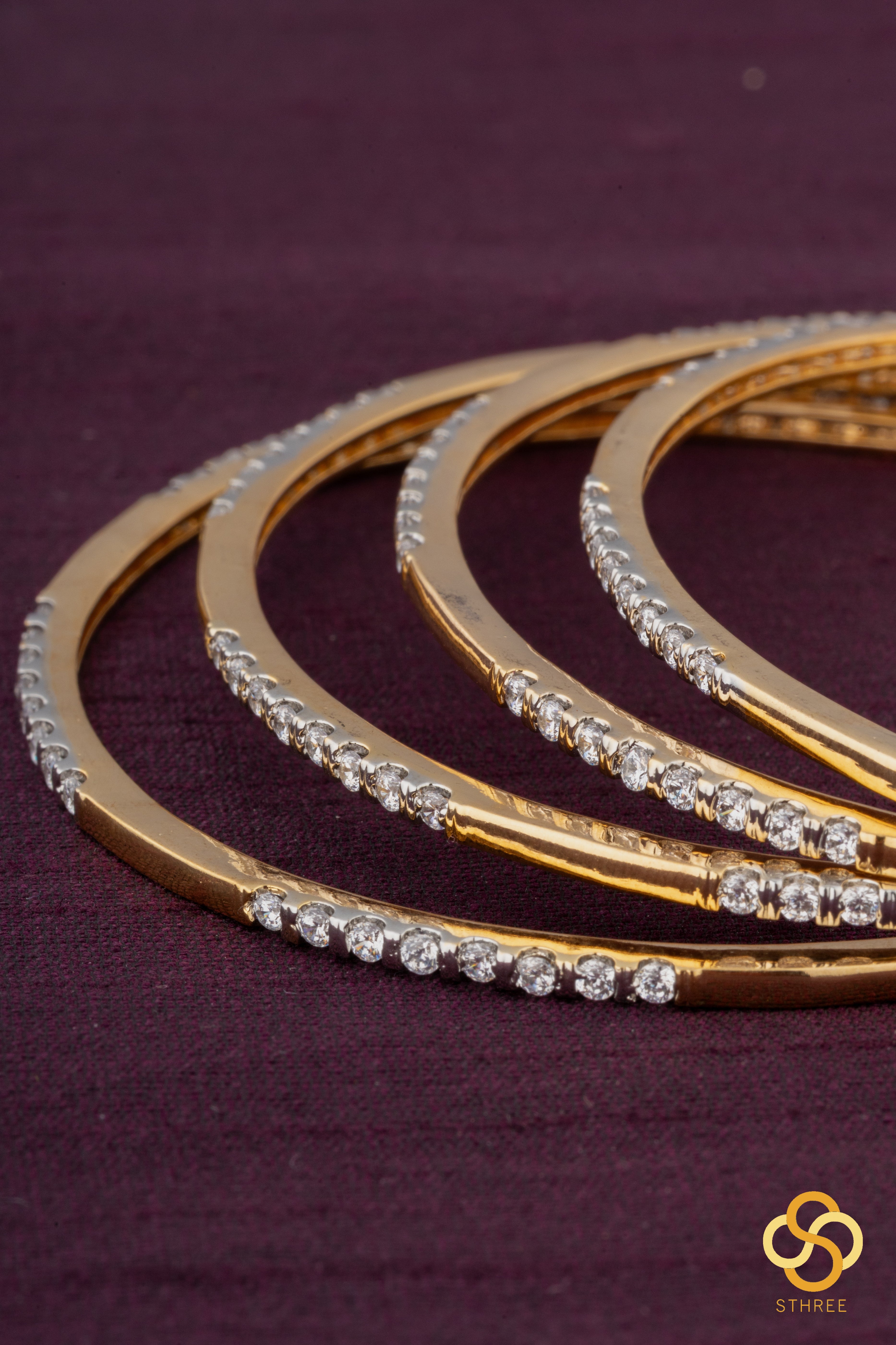 Set of 4 - Diamond bangles