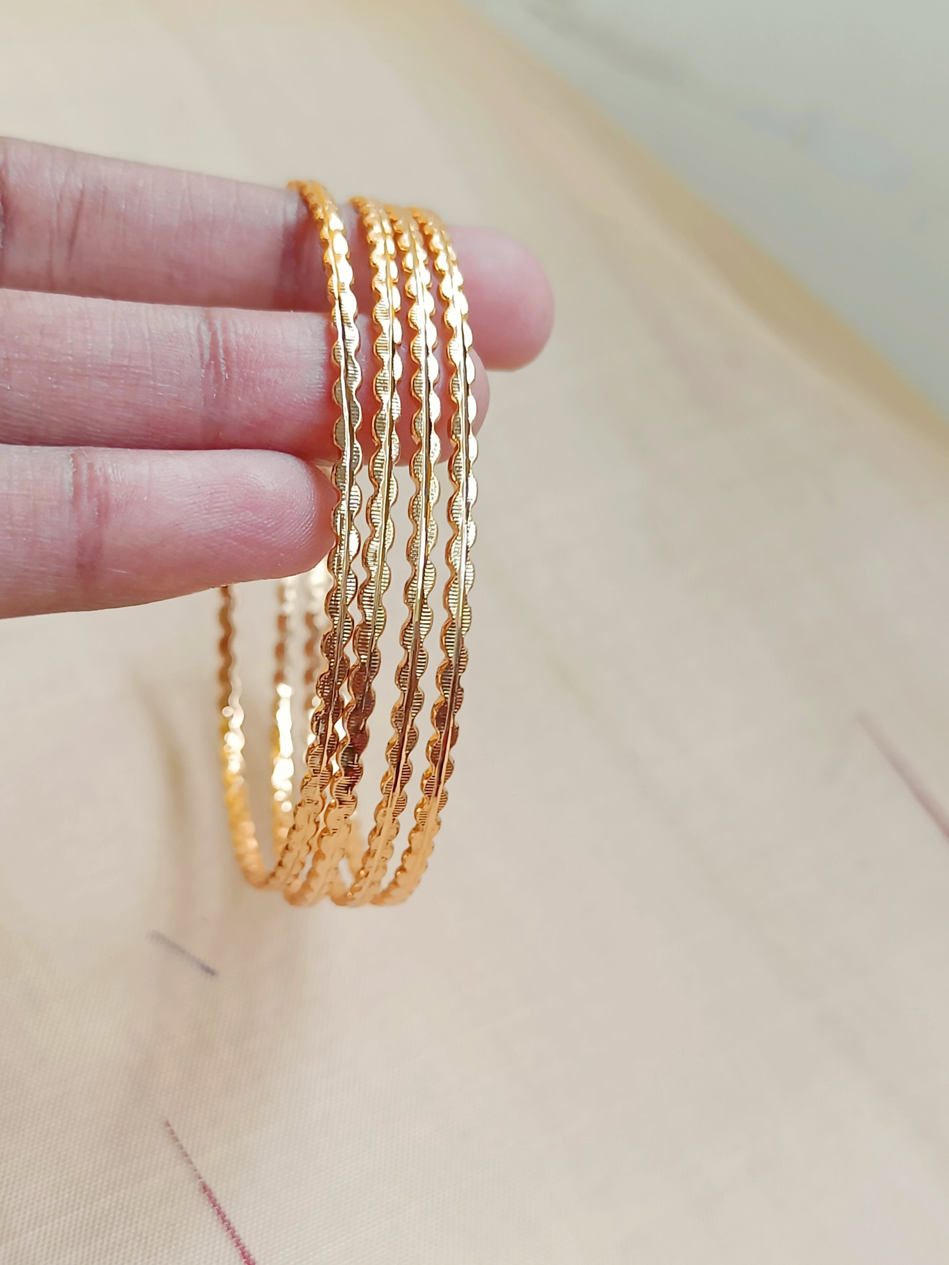 Neli - Set of 4 bangles