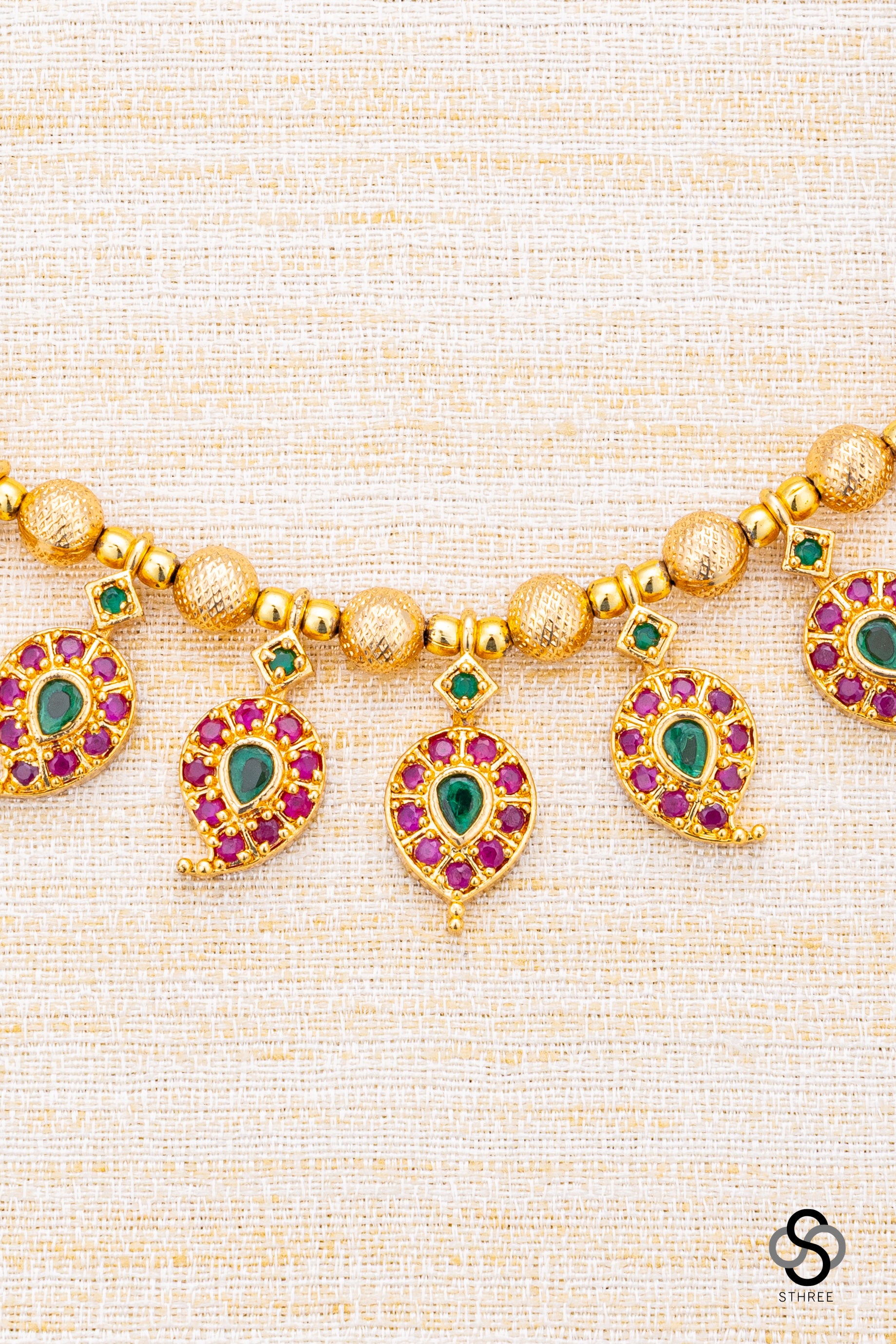 Karugamani with manga pendant