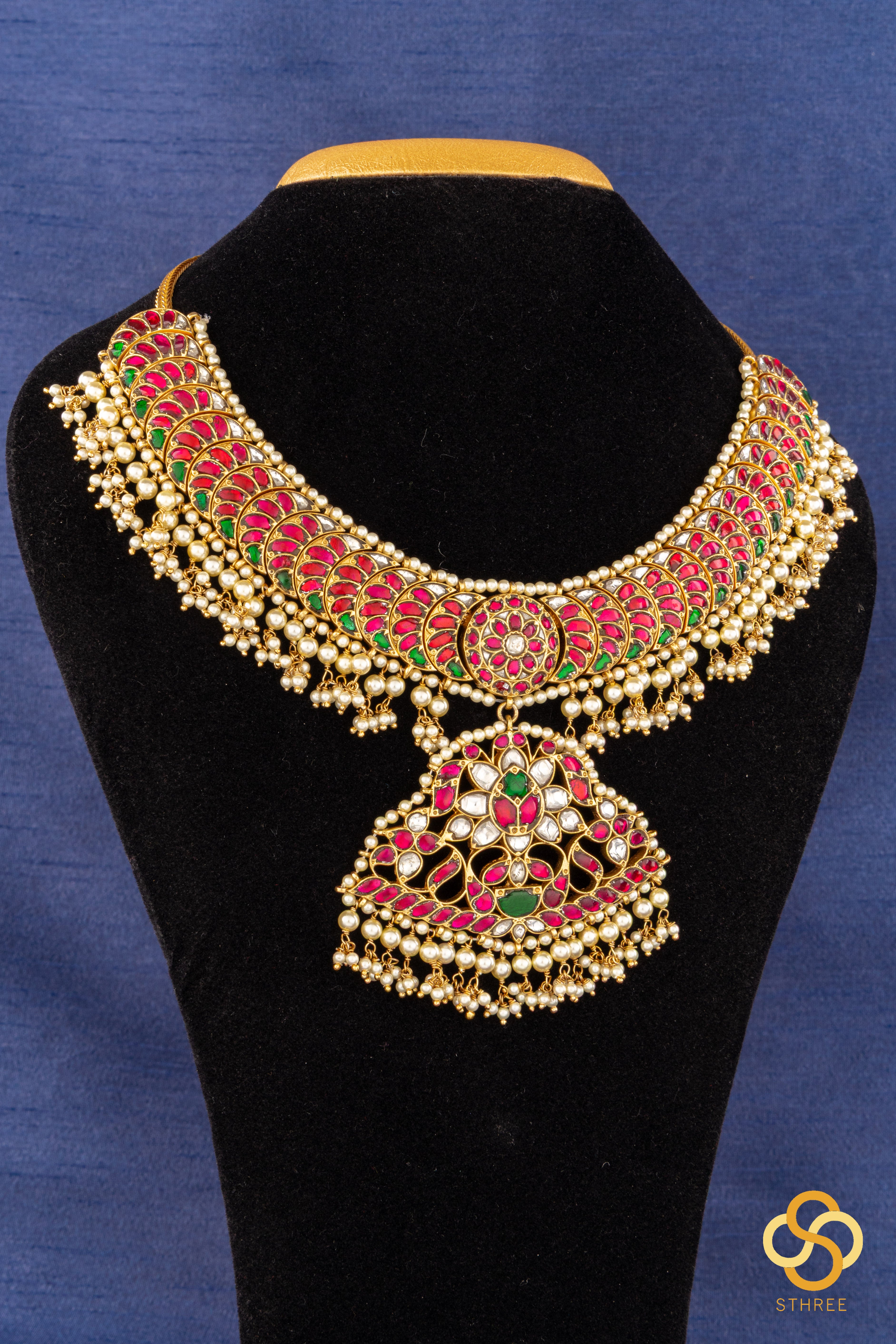Pure Silver Kemp Necklace with a Padakkam