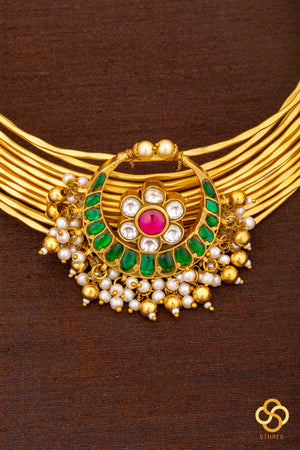 Hasli with jadau kundan - Green chandbali
