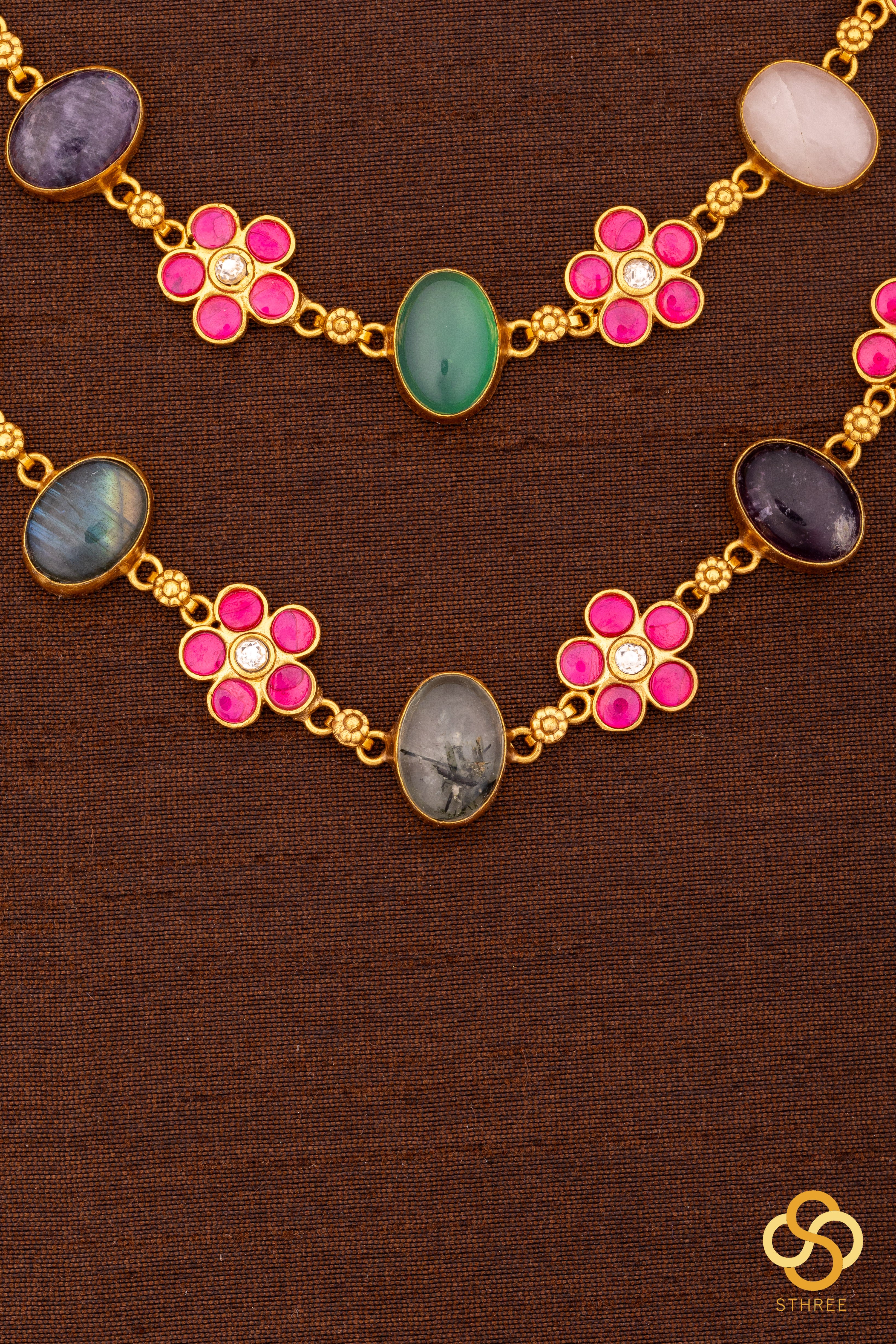Layered cabochon and kemp necklace - Multi colour