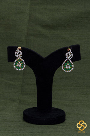 Peacock Zircon necklace - Emerald colour centre piece