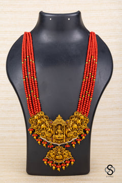 Lakshmi pendant with Nakas work - Coral