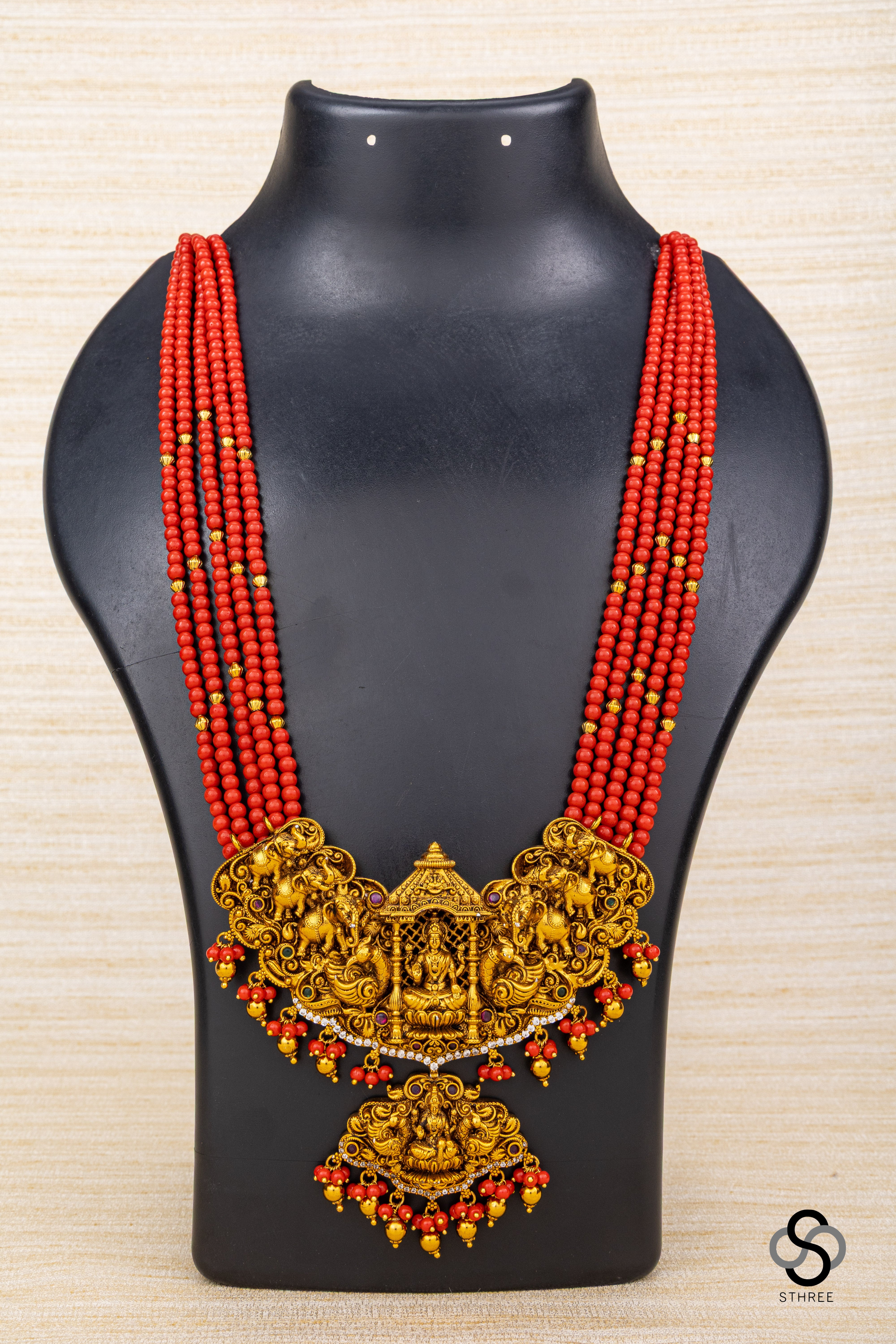 Lakshmi pendant with Nakas work - Coral