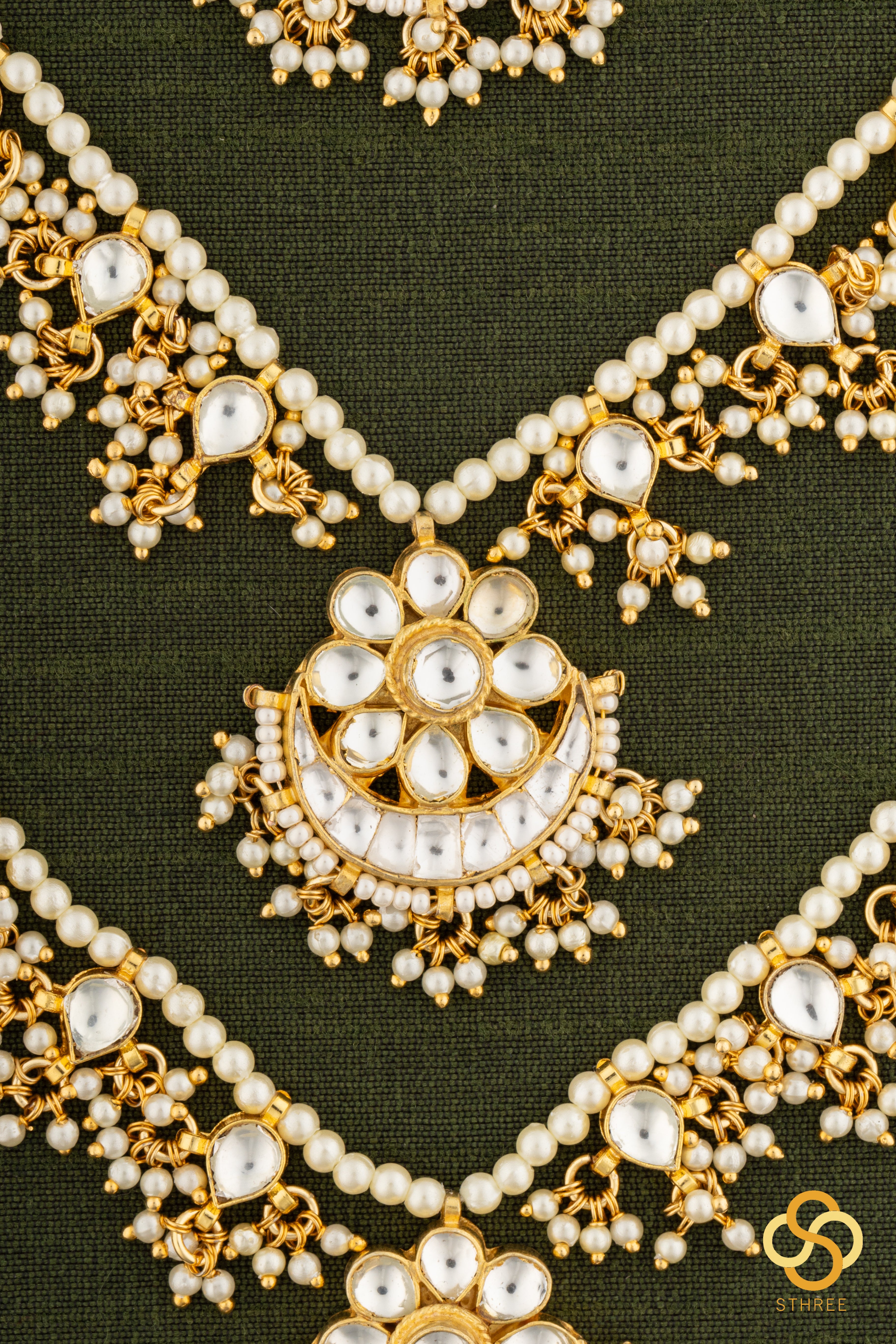 Teen lada - Kundan and pearls - White