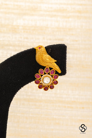 Sparrow earring - Ruby red