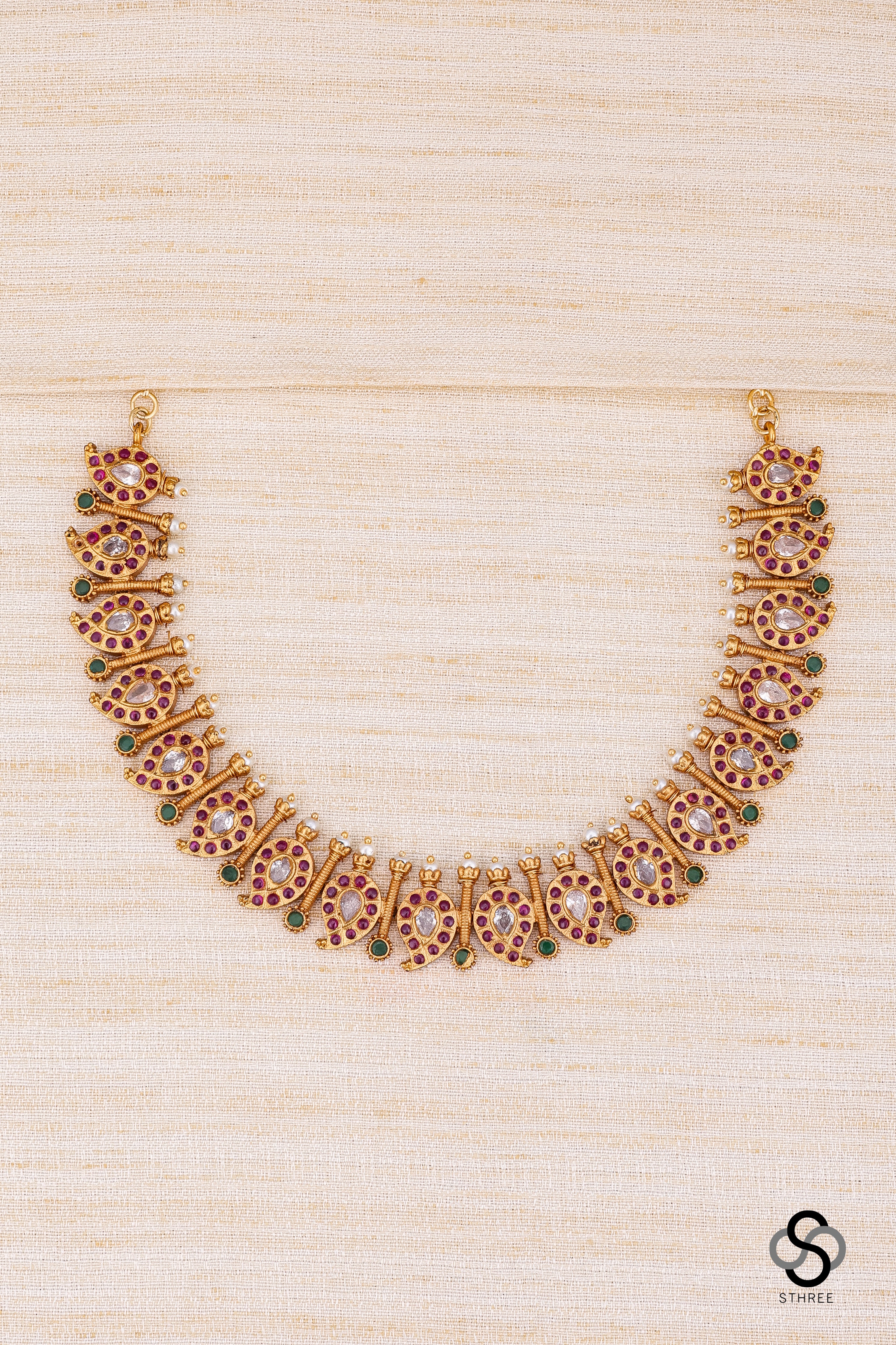 Manga malai set with pearls