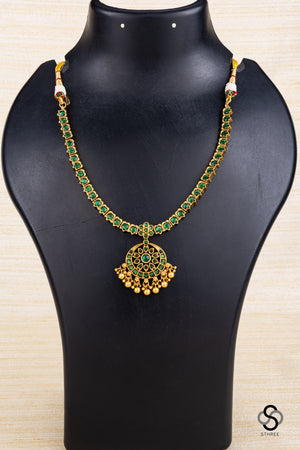 Pavizhamalli addigai - Emerald green