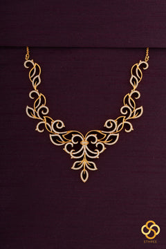 Diamond pattern floral neckpiece set