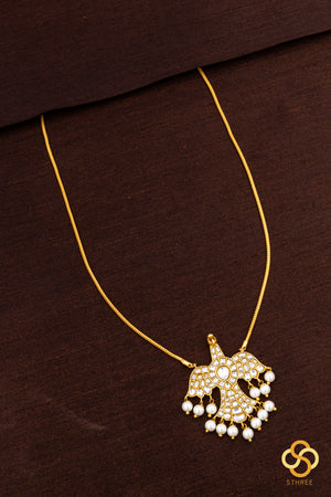 Gandaberunda neckpiece with pearls - All white