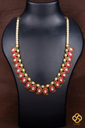 Manga malai set stranded in pearls - Ruby red