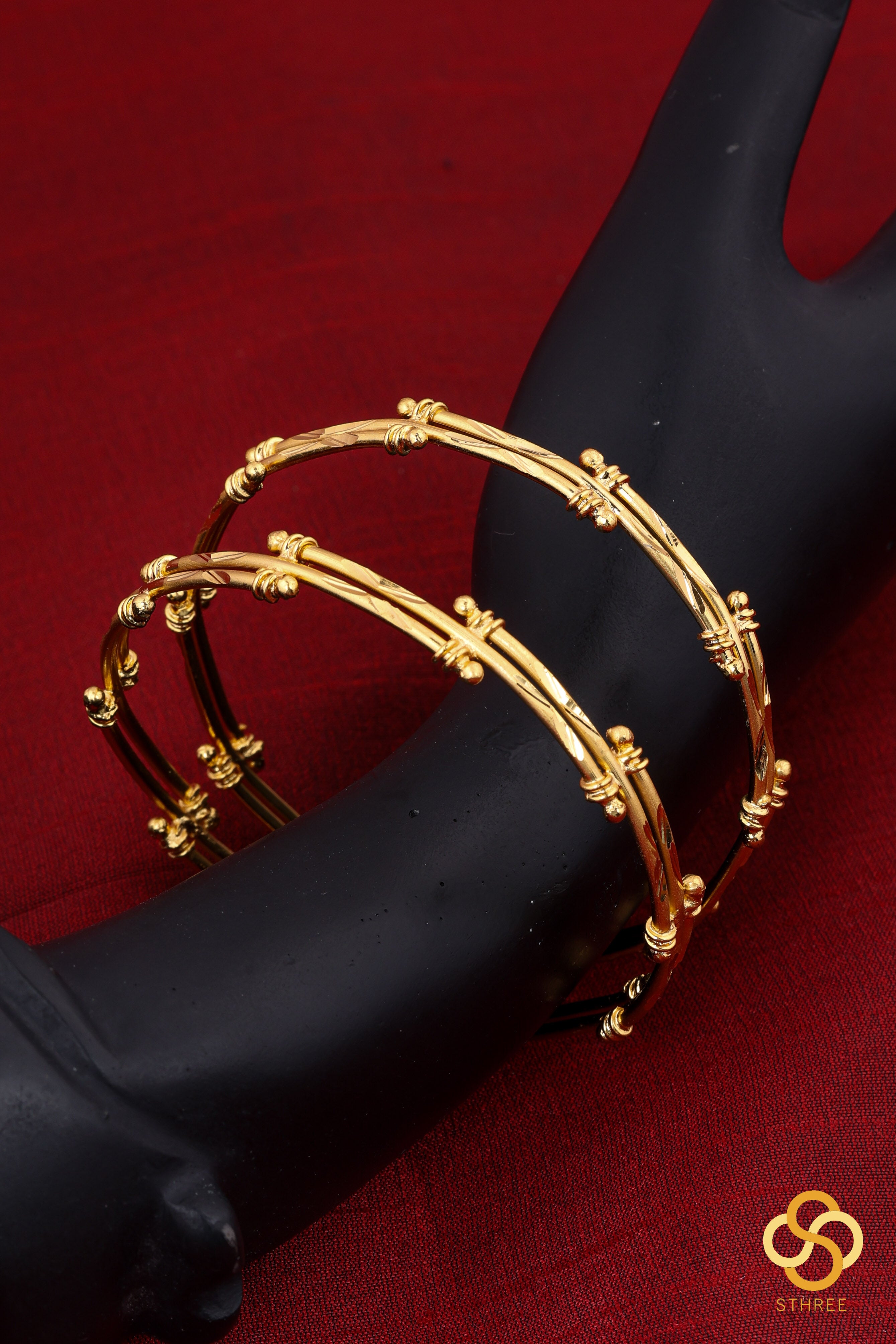 Gold GRT Bangle pattern - Set of 2