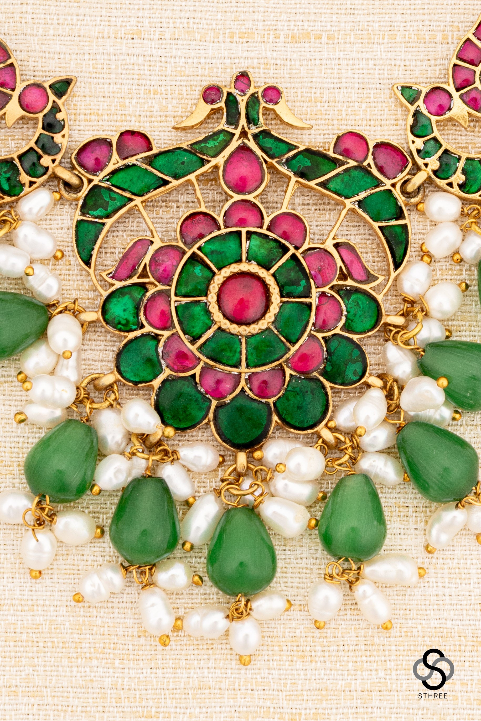 Peacock choker - Emerald green beads