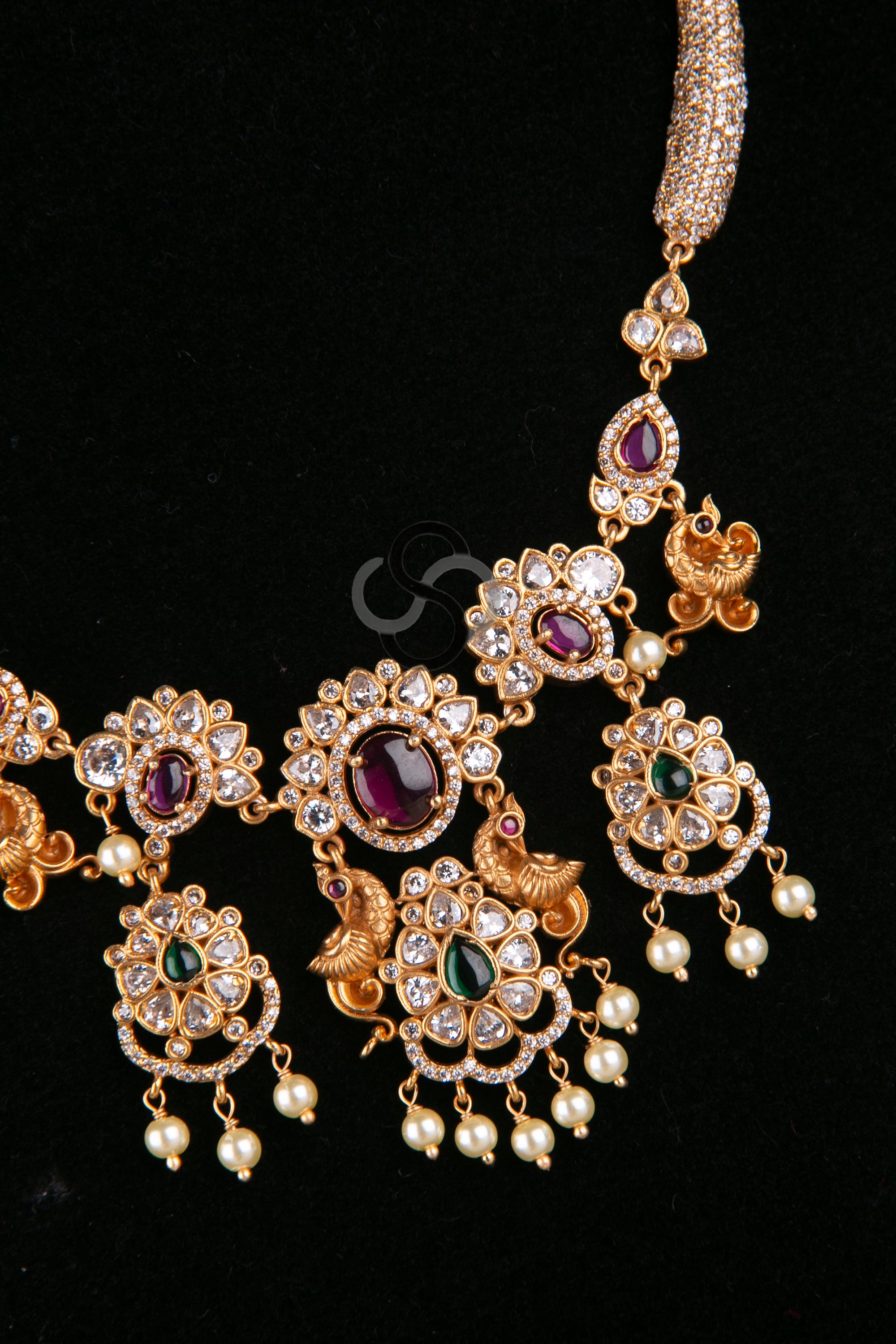 Zircon Hasli with Triple Pendant