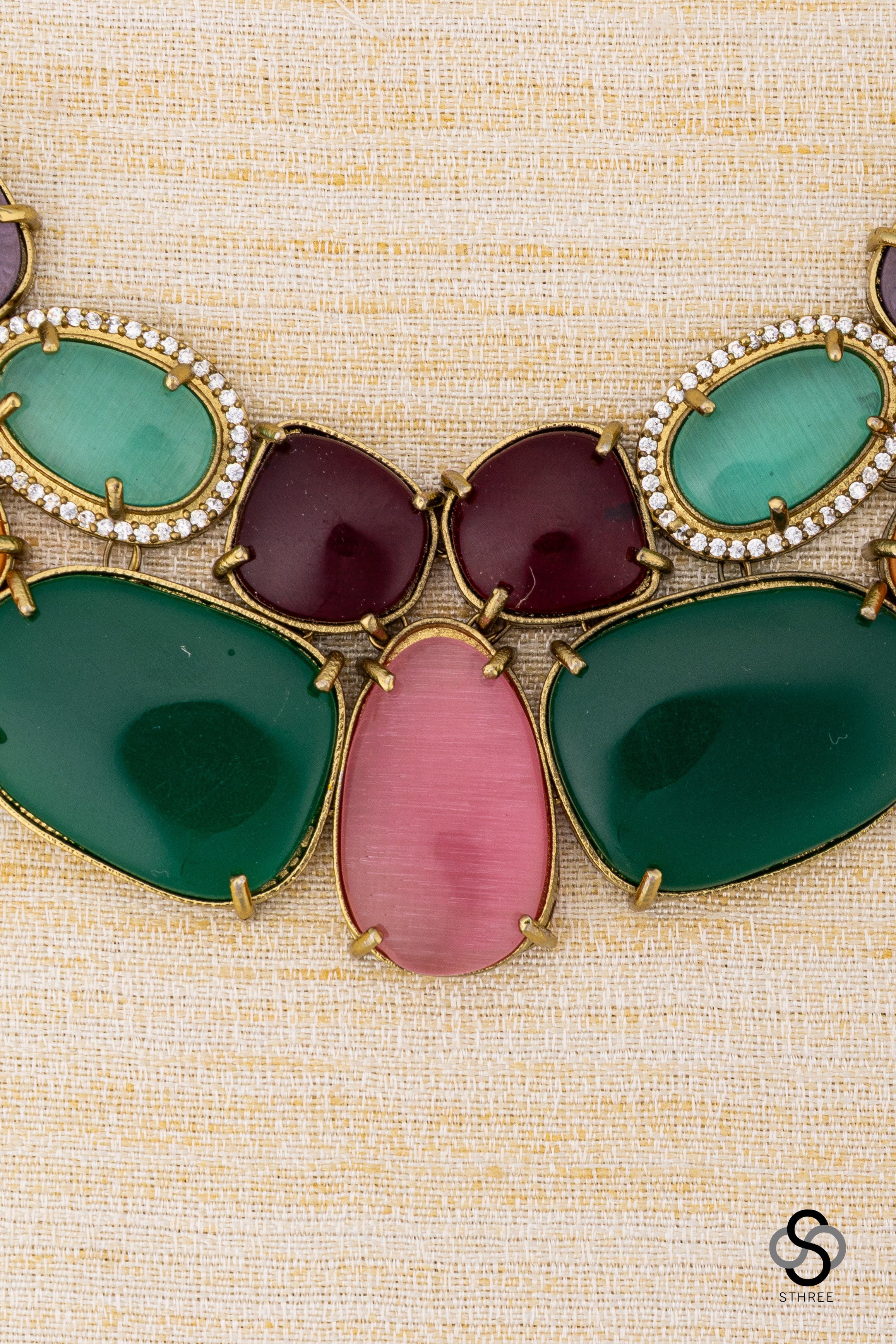 Multi colour stones neckace