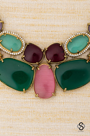 Multi colour stones neckace
