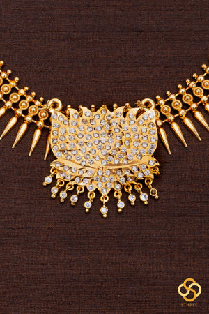 Mullai Malai with lotus pendant
