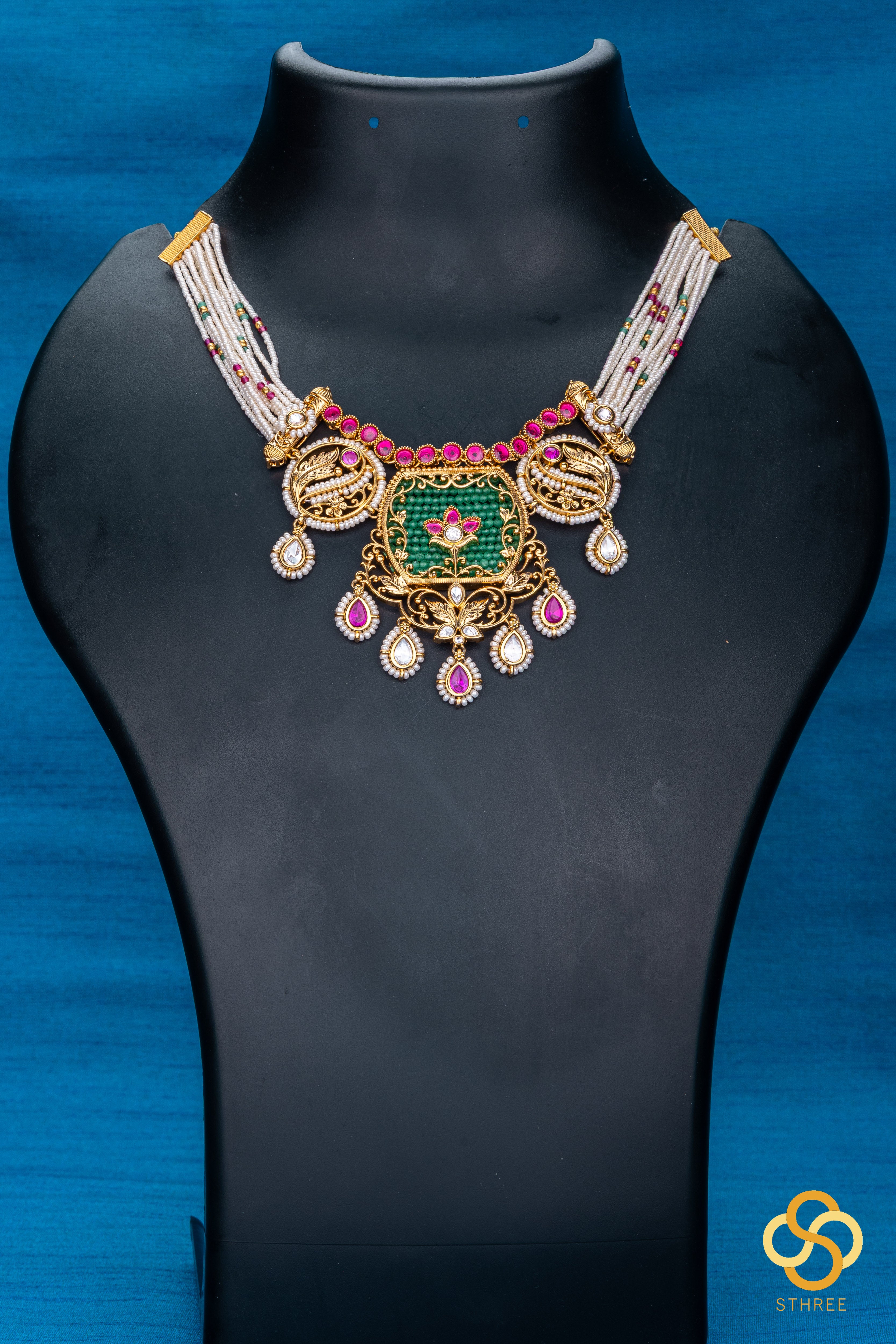 Pearl Choker in Jadau Kundan Pendant - Emerald Green with Ruby Pink