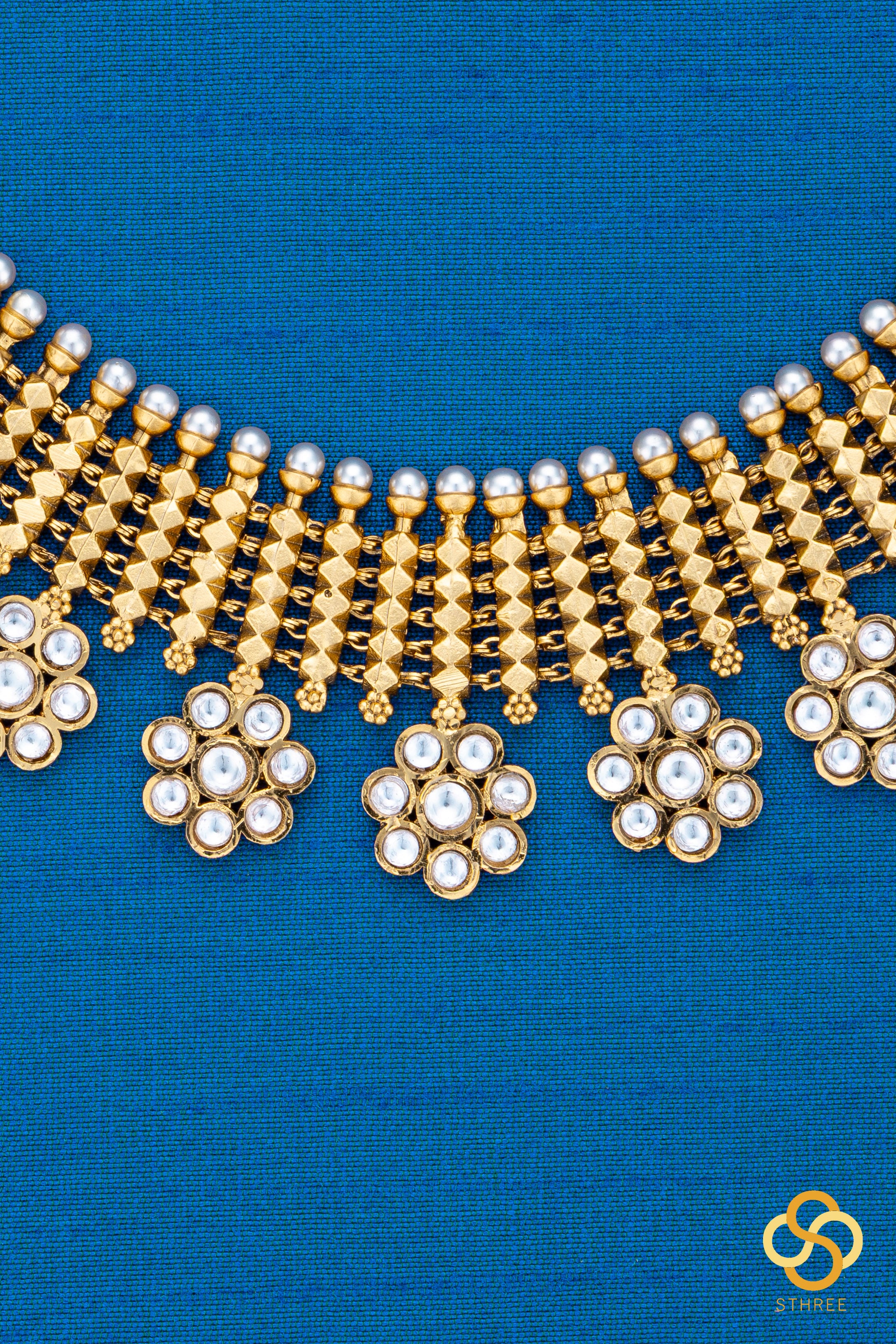 Eight Stone Flower Choker