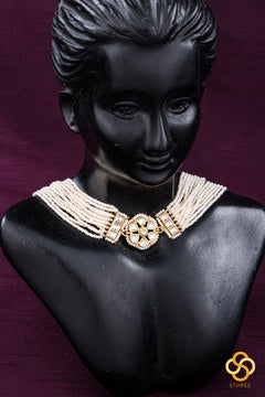 Pearl Choker in Seven Stone Pendant