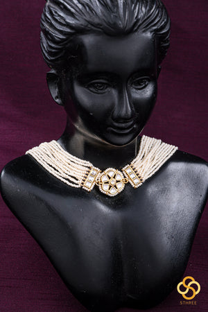 Pearl Choker in Seven Stone Pendant